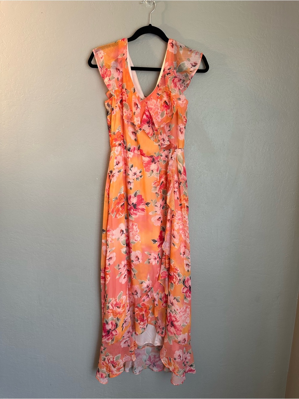 London Times Coral-Pink Floral High-Low Maxi Dress